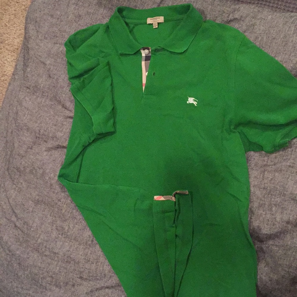 AUTHENTIC Men's Burberry classic fit polo shirt.